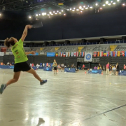 Vivien Klee beim Jump-Smash